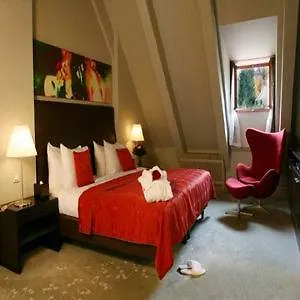 Orbis Aria Hotel 3*